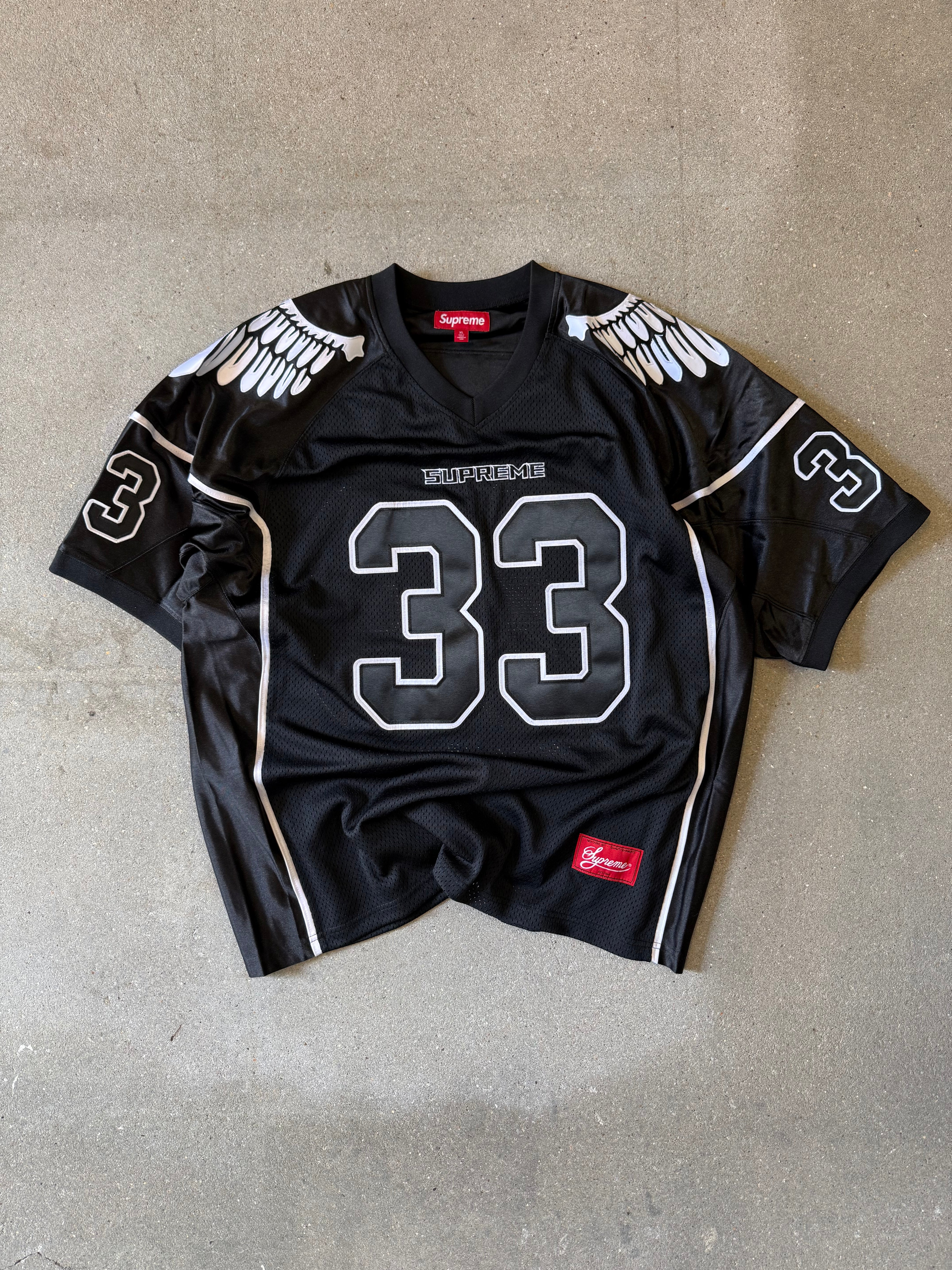 ss26 SUPREME ® Wings Football Jersey Black size XL – MELLOW VINTAGE