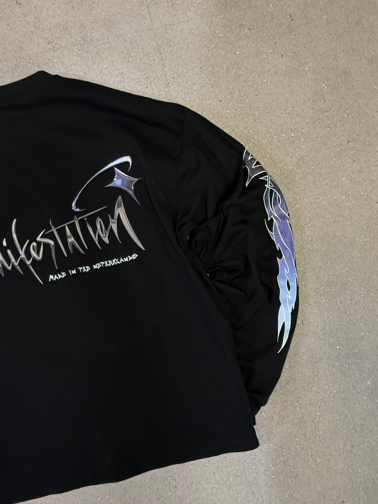 Schwarz/Weißes Manifestation Heavyweight Boxy Statement T-Shirt (hergestellt in NL 🇳🇱)