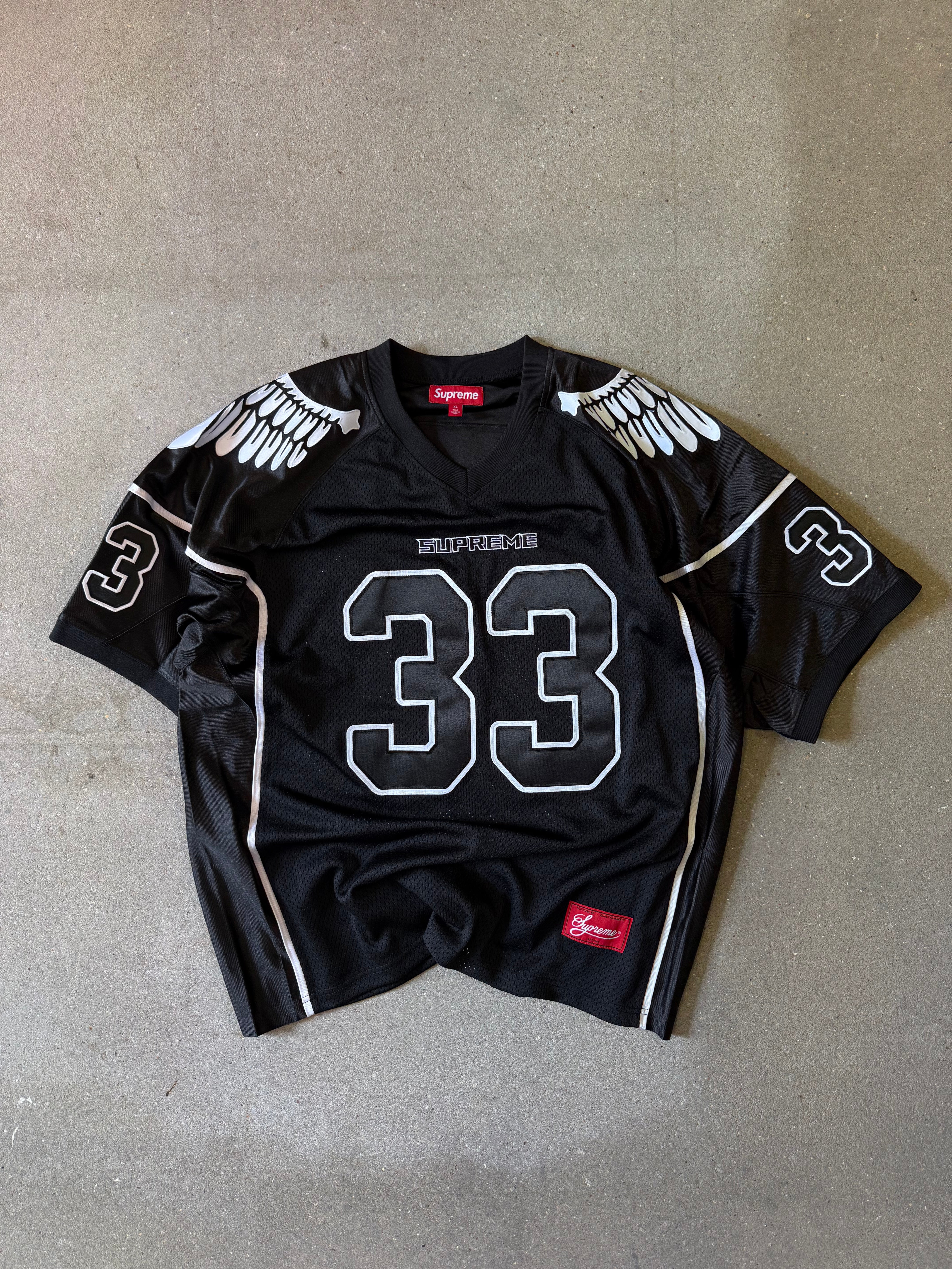 ss26 SUPREME ® Wings Football Jersey Black size XL – MELLOW VINTAGE