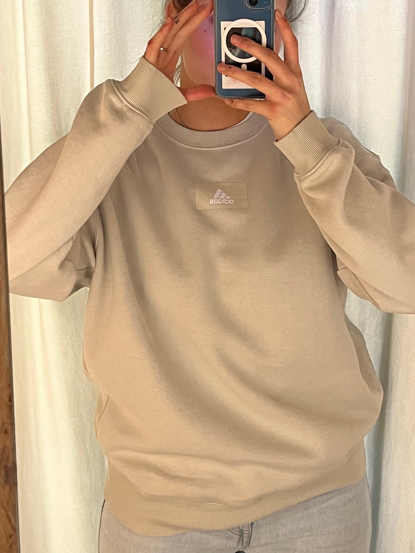 Cremefarbenes Vintage-Sweatshirt mit Adidas-Box-Logo (groß)