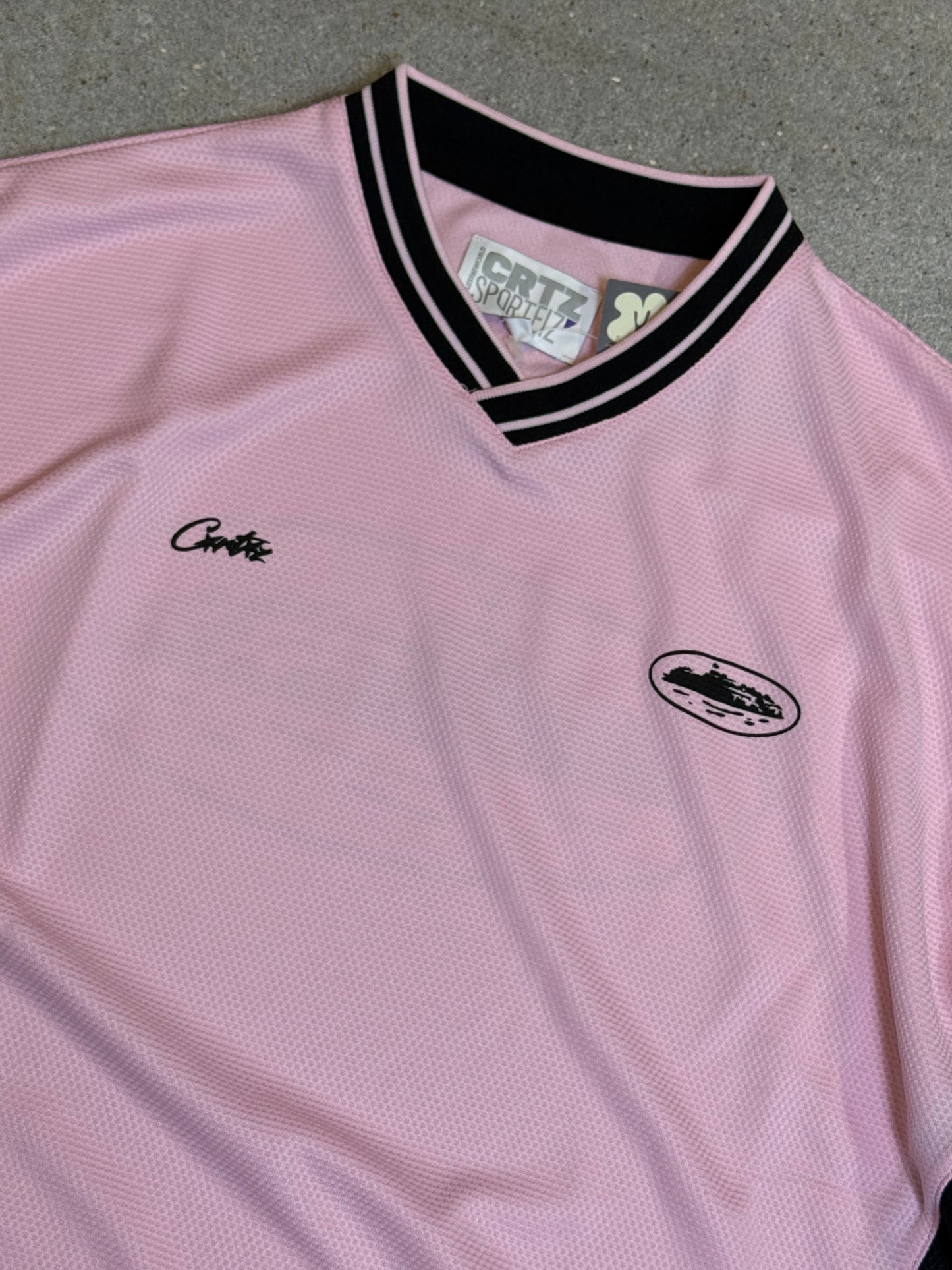 Corteiz Island training jersey in Pink size M