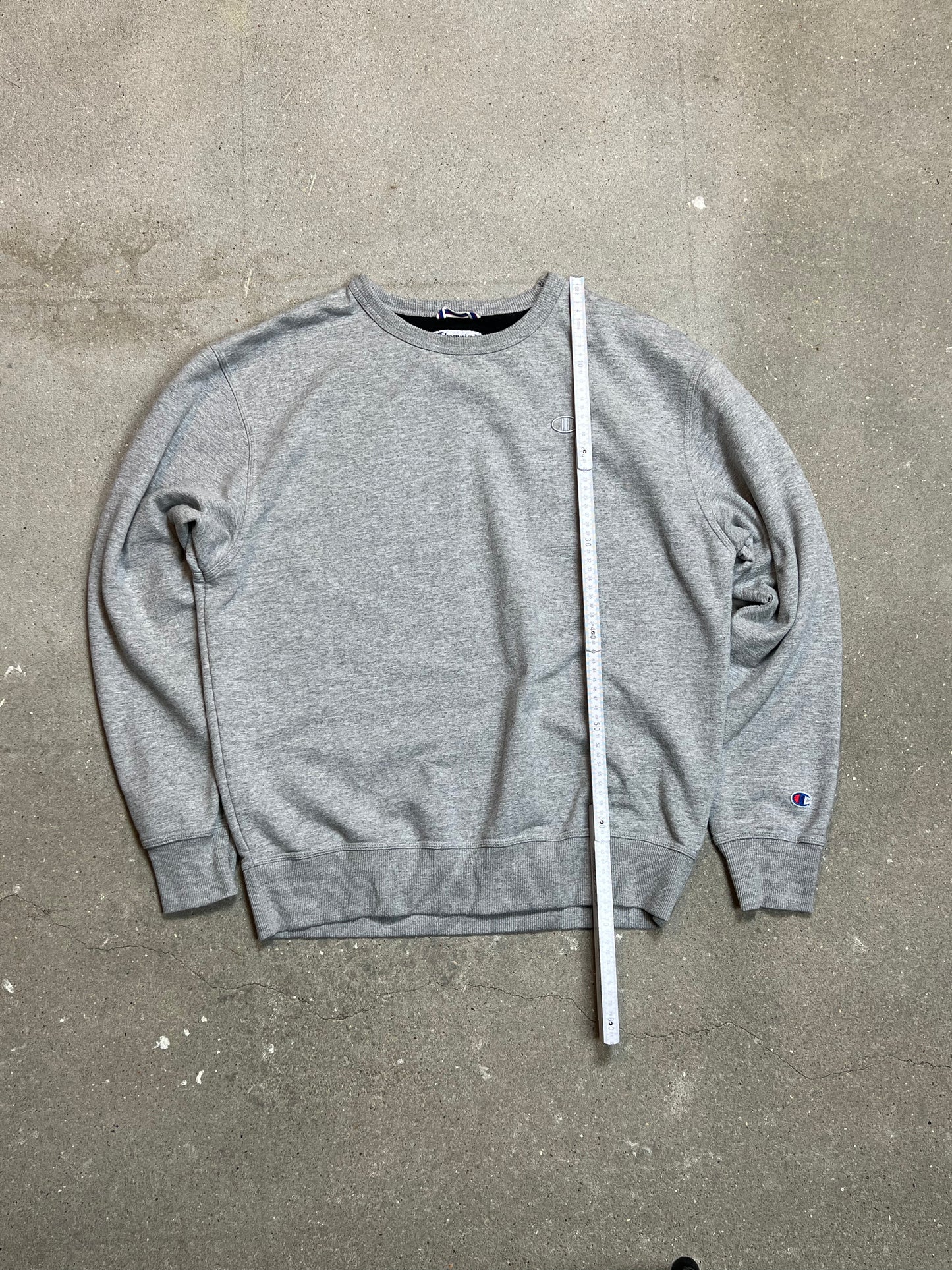 GREY VINTAGE CHAMPION SWEATSHIRT