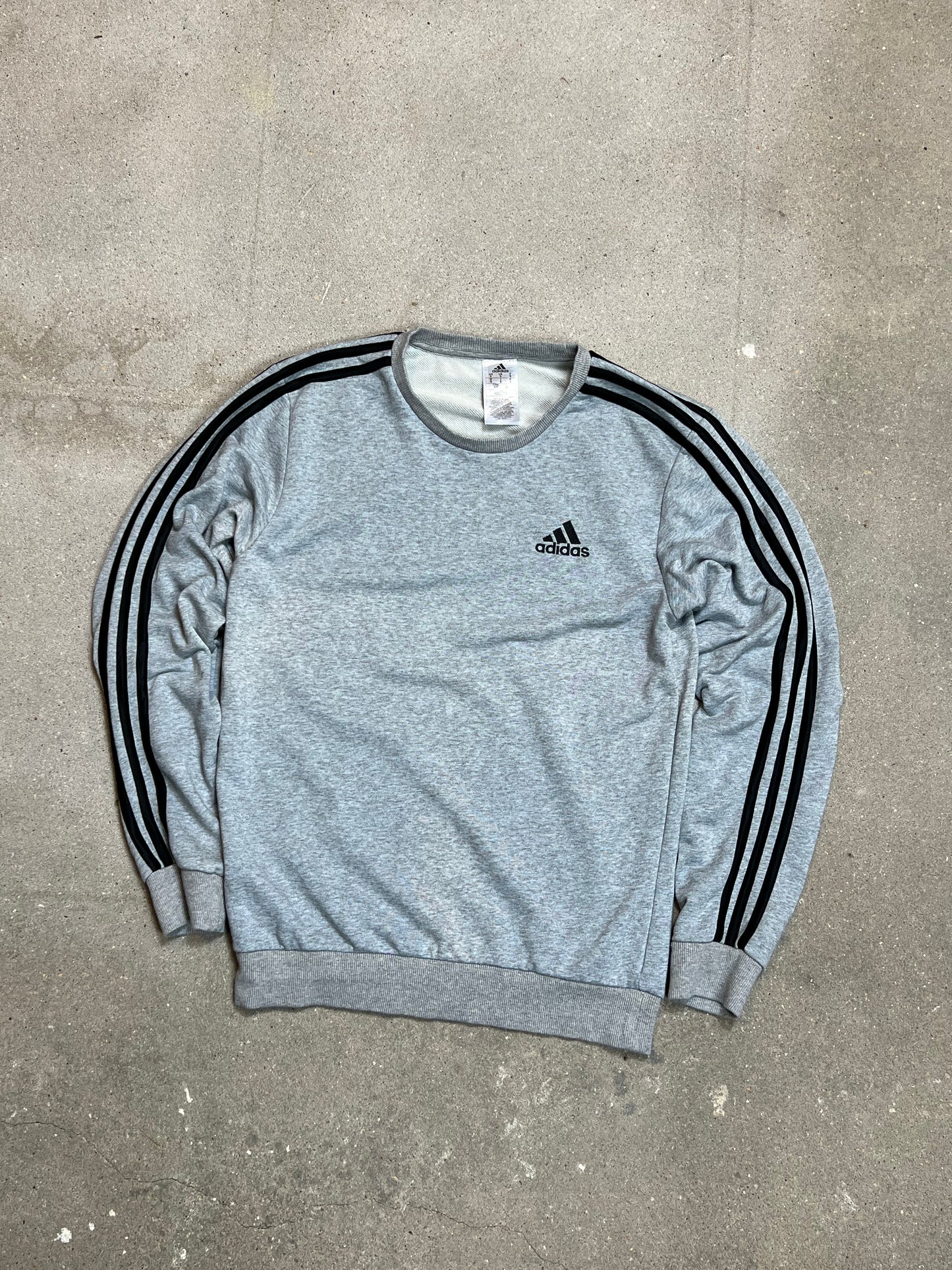 GRAUES VINTAGE ADIDAS SWEATSHIRT (KLEIN)