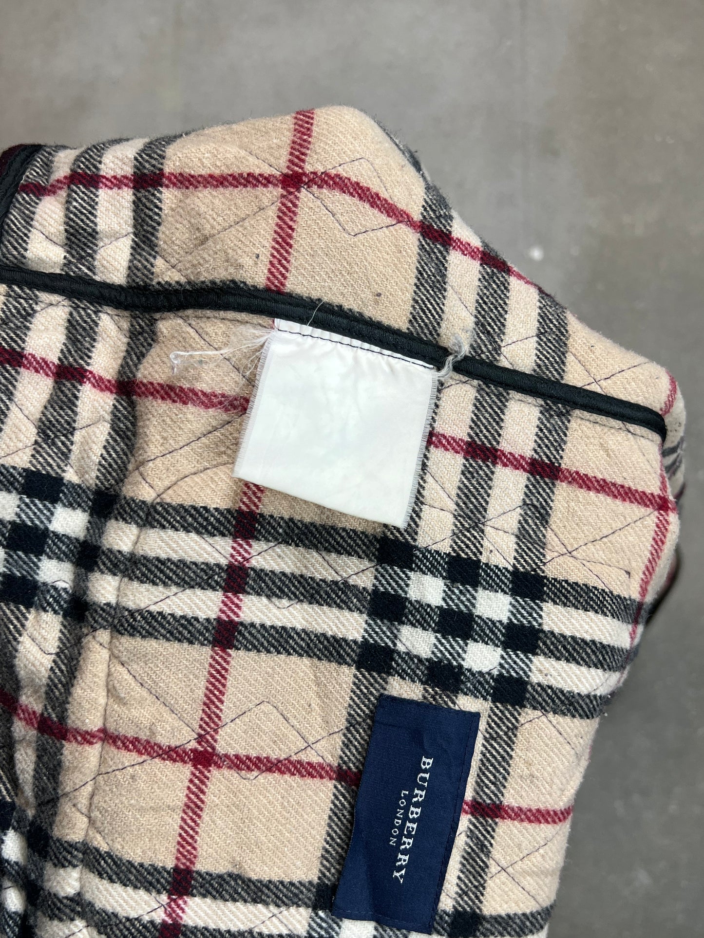 DUNKELROT VINTAGE BURBERRY JACKE (KLEIN)
