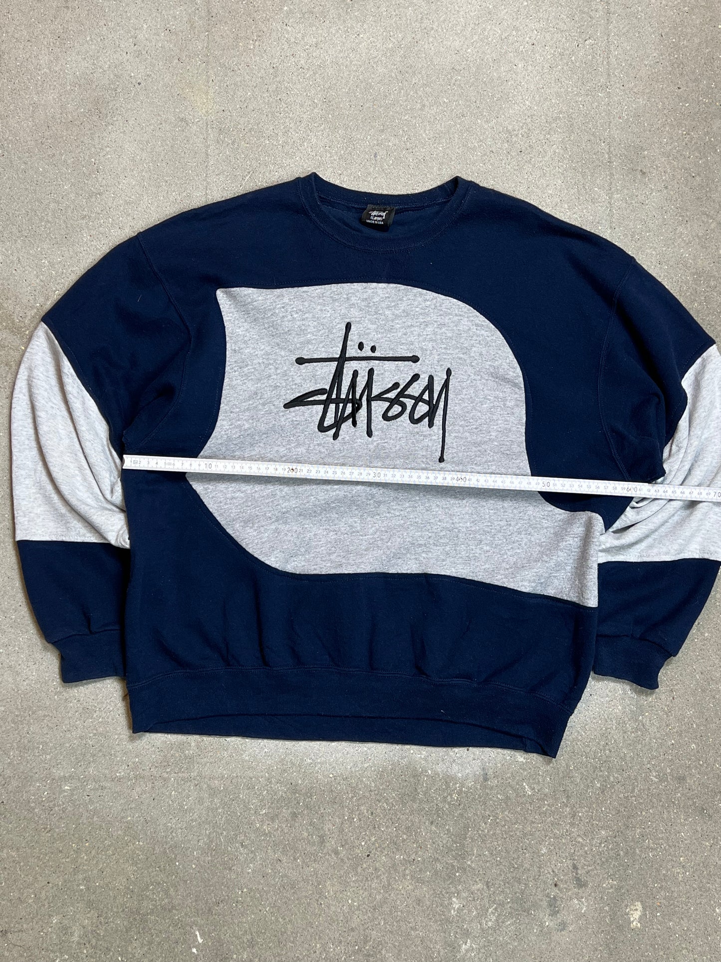 NAVYGRAUES VINTAGE STÜSSY REWORK SWEATSHIRT (XL)