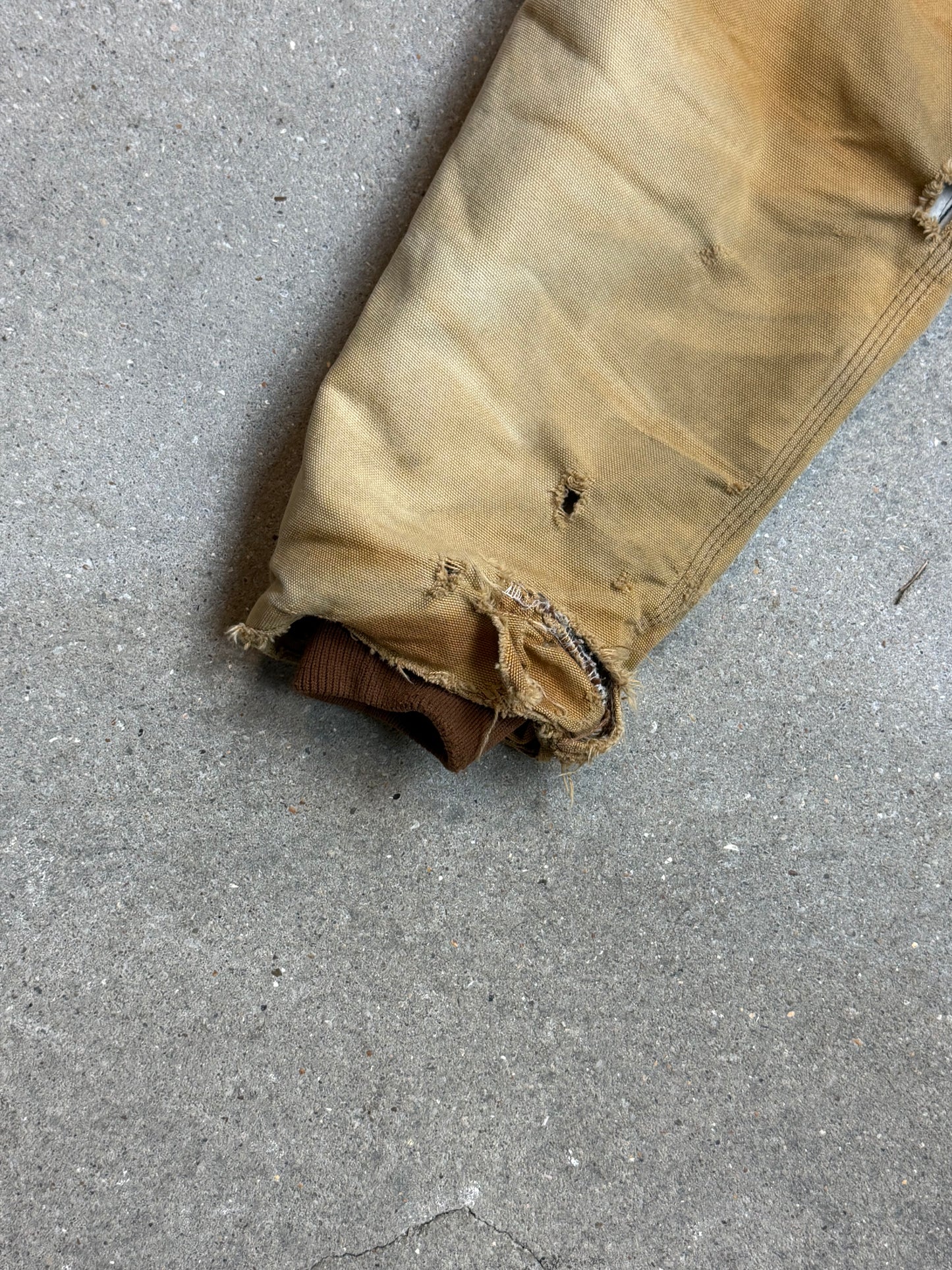 1990s Carhartt Heavy Distressed J02 BRN Insulated Jacket Duck Canvas Coat (Large)