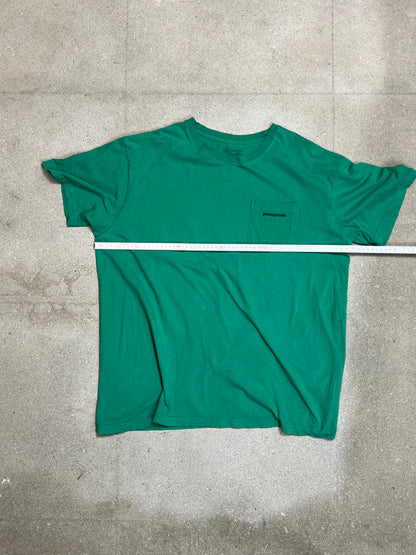 GRÜNES VINTAGE PATAGONIA BACKPRINT BLOCK LOGO RESPONSIBILI-TEE (XL)