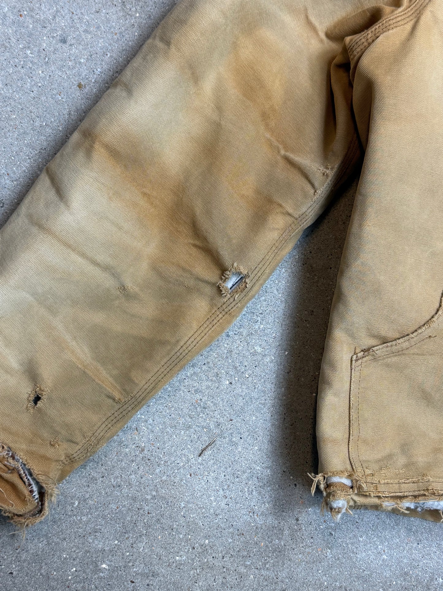 1990s Carhartt Heavy Distressed J02 BRN Insulated Jacket Duck Canvas Coat (Large)