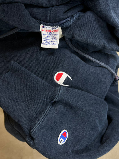 90s HEAVYWEIGHT VINTAGE CHAMPION BLANK HOODIE (LARGE)