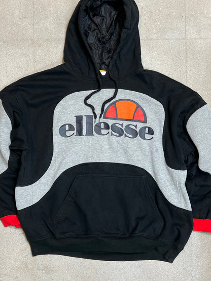 GRAU SCHWARZ ROT VINTAGE ELESSE REWORK HOODIE (XL)