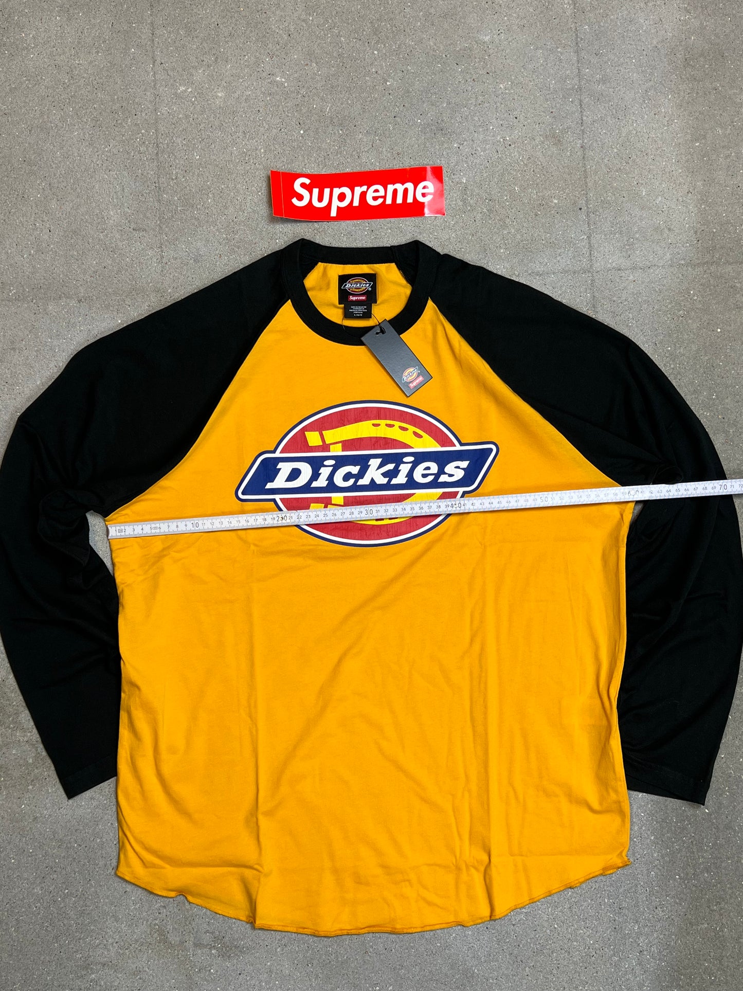 SCHWARZES VINTAGE-DICKIES-T-SHIRT (GROSS)