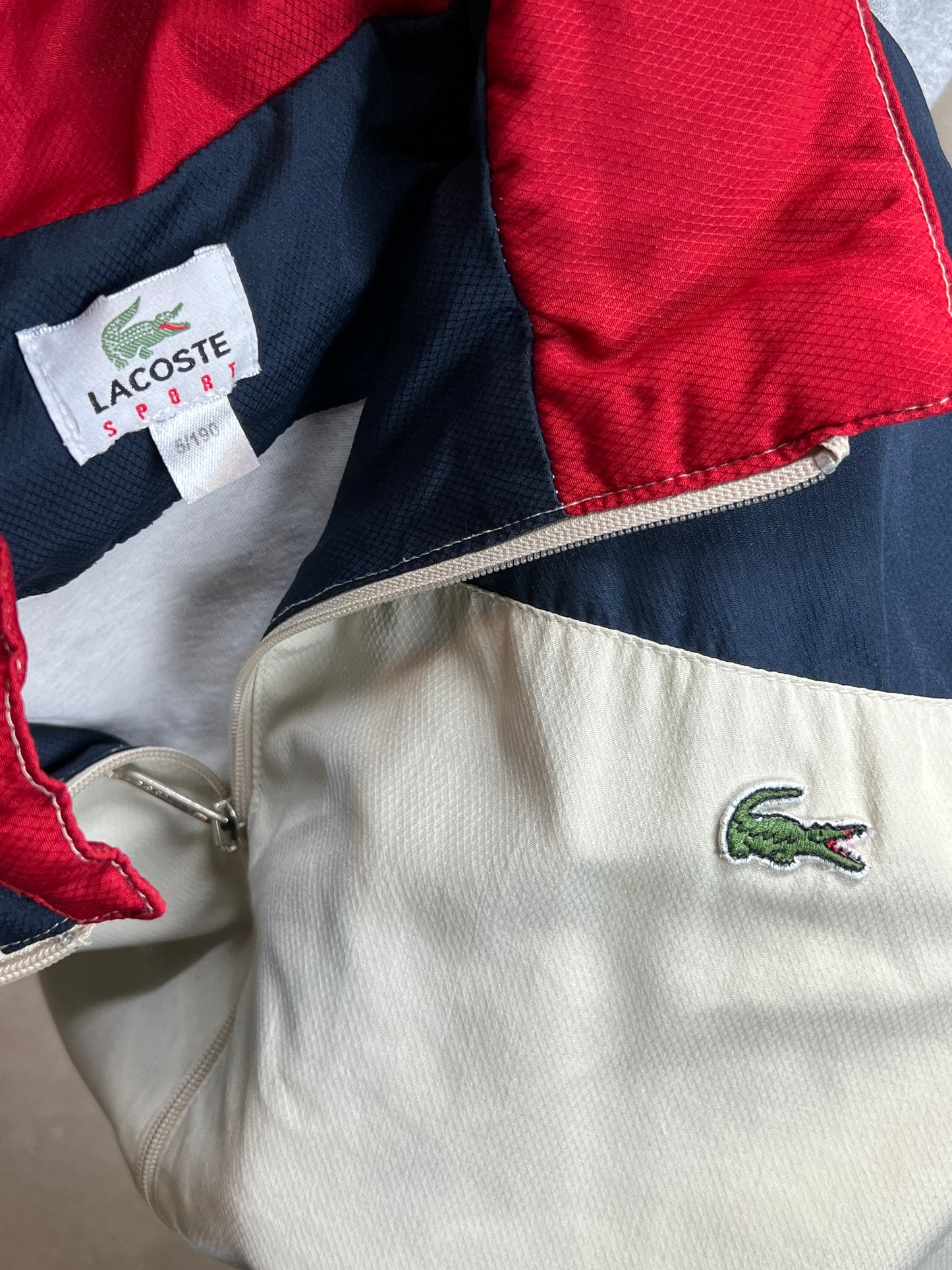 MARINEBLAUES VINTAGE-LACOSTE-LOGO MIT VIERTELREISSVERSCHLUSS (5 / Mittel)