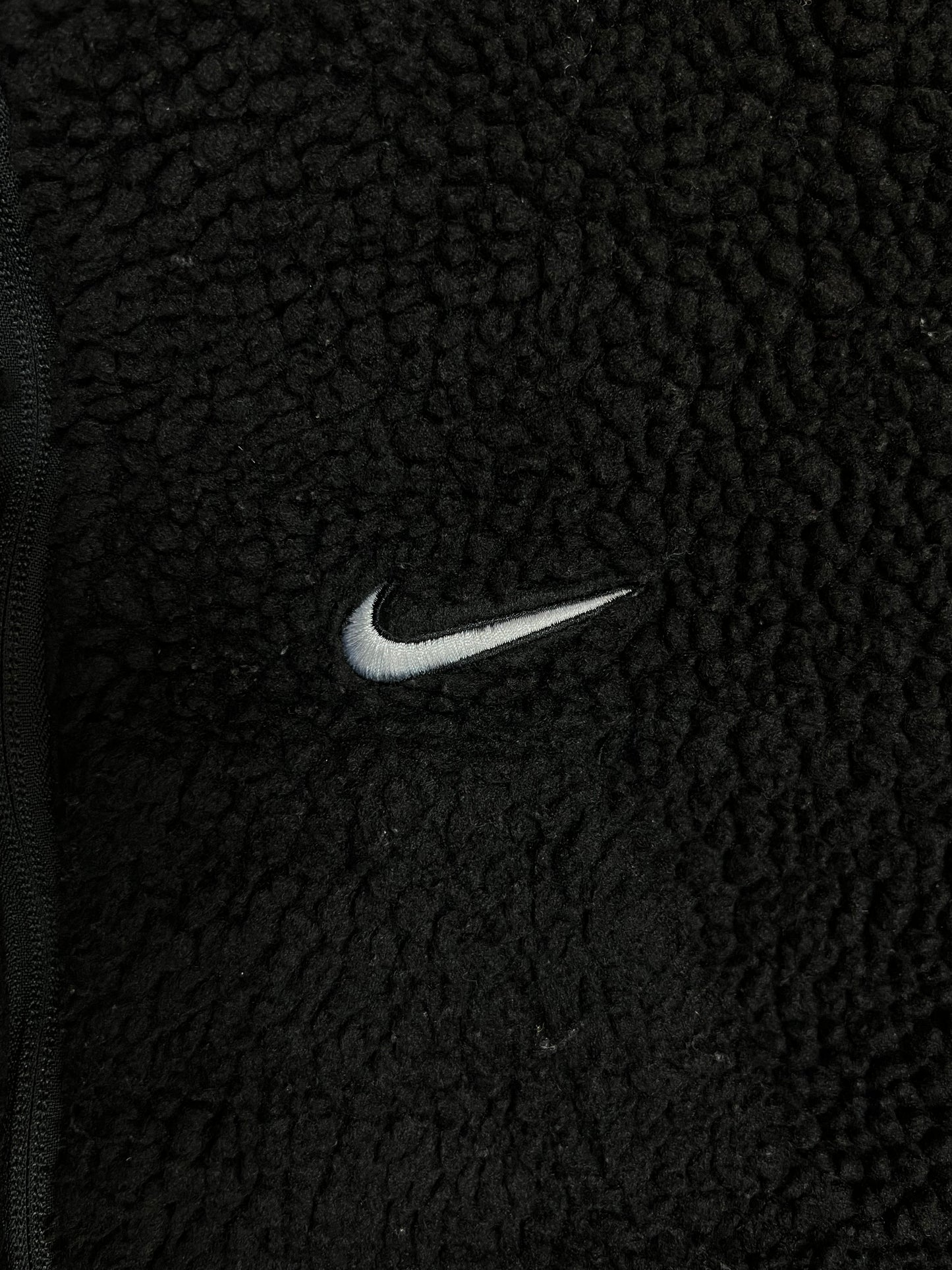 Black vintage Nike big swoosh backprint cropped teddy sherpa jacket (Medium)