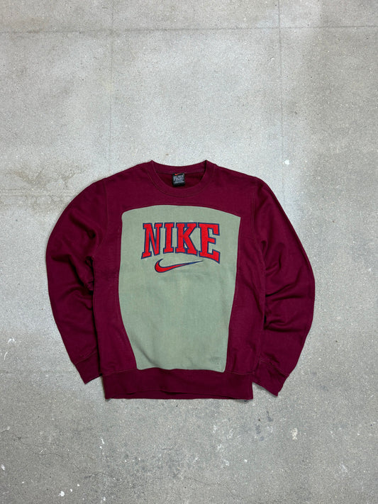 NIKE SWOOSH LOGO REWORK SWEATSHIRT (KLEIN)