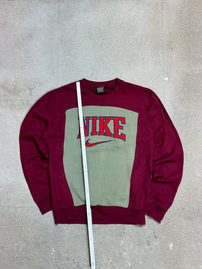 NIKE SWOOSH LOGO REWORK SWEATSHIRT (KLEIN)