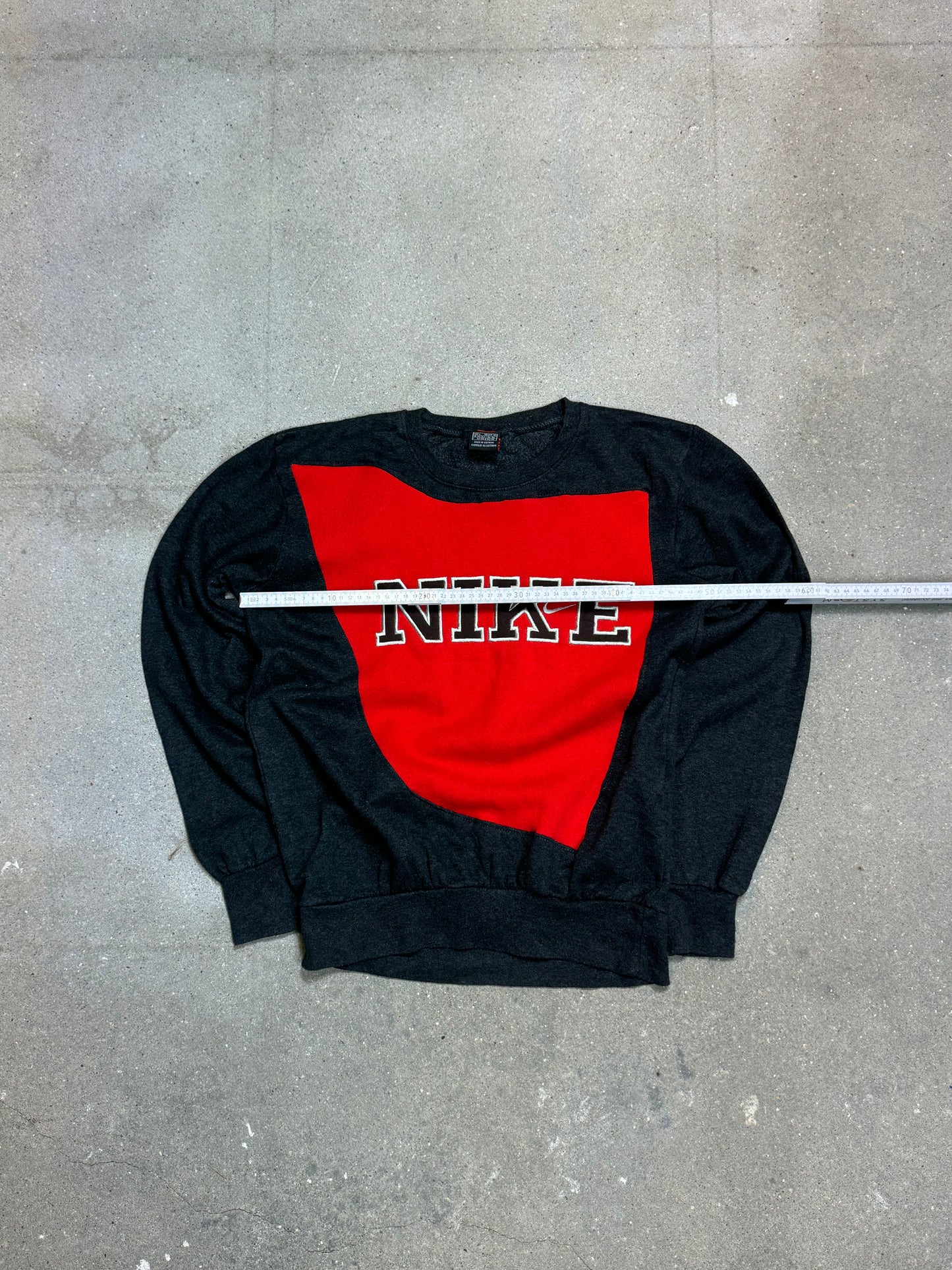 NIKE SPELLOUT REWORK SWEATSHIRT (KLEIN)