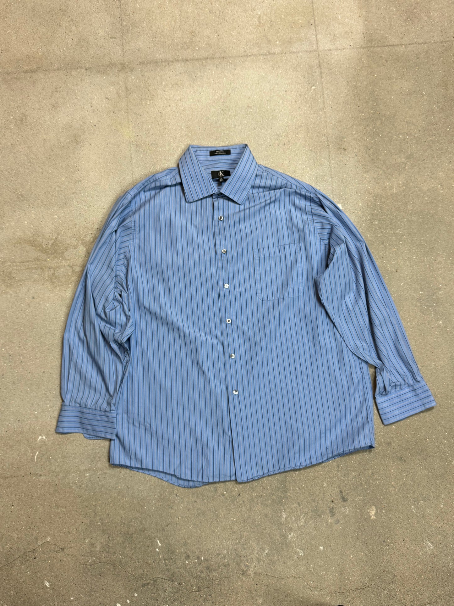 HELLBLAUES VINTAGE CALVIN KLEIN HEMD (XL)