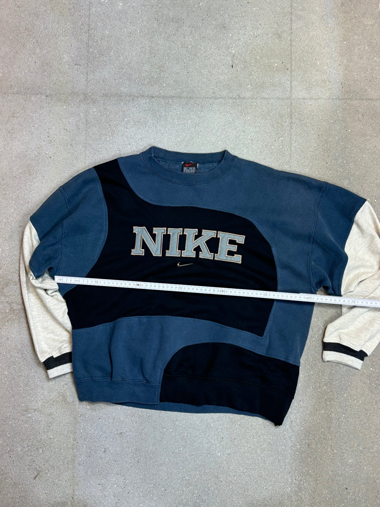 GREY BLACK BLUE VINTAGE NIKE RENEWED UPCYCLED  SWEATSHIRT (XL)