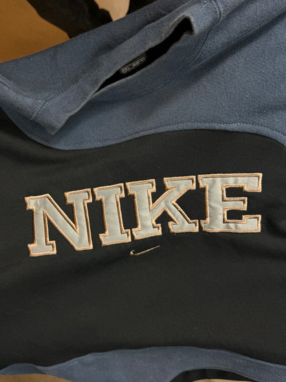 GREY BLACK BLUE VINTAGE NIKE RENEWED UPCYCLED  SWEATSHIRT (XL)