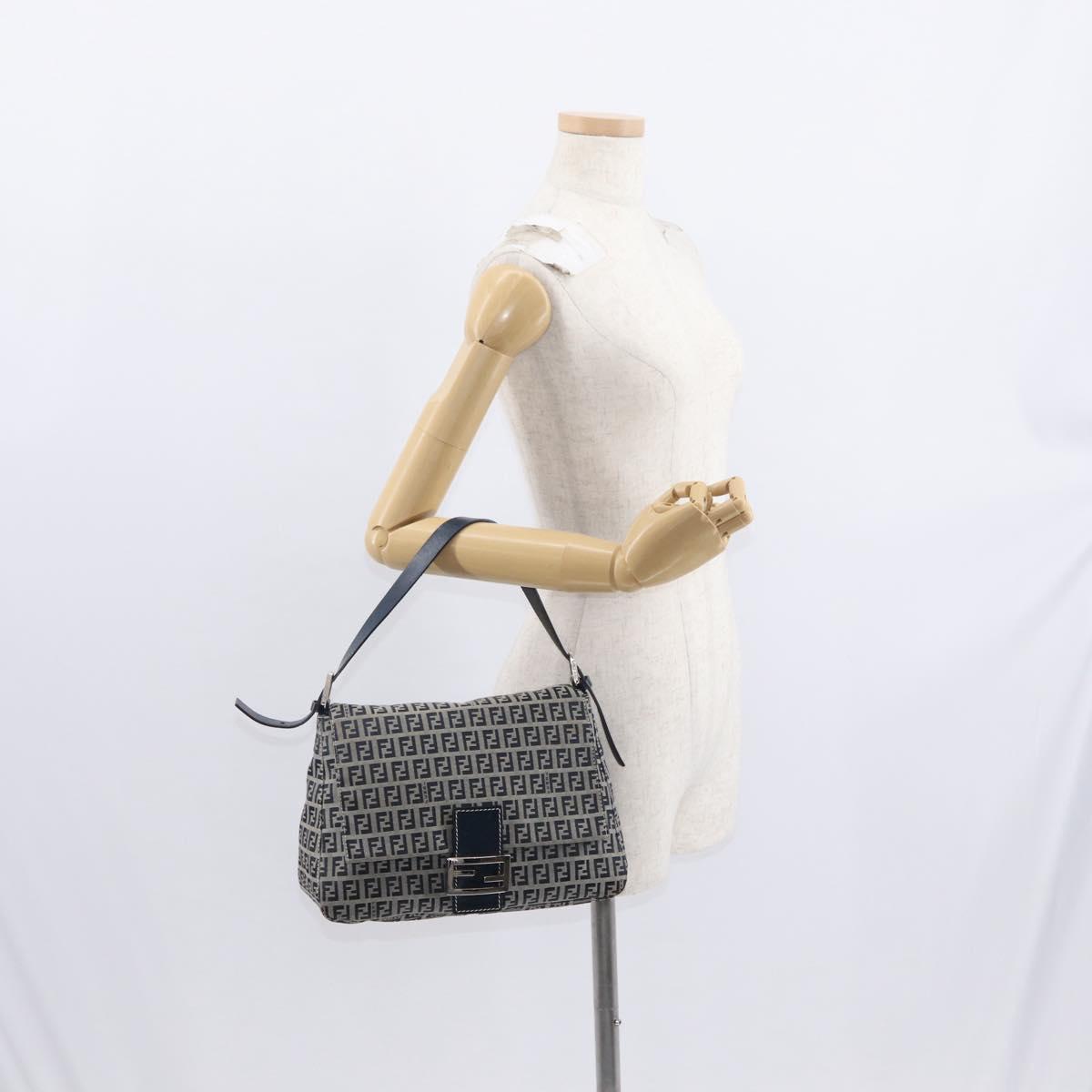 GUCCI GG Canvas Schultertasche Schwarz Gold 